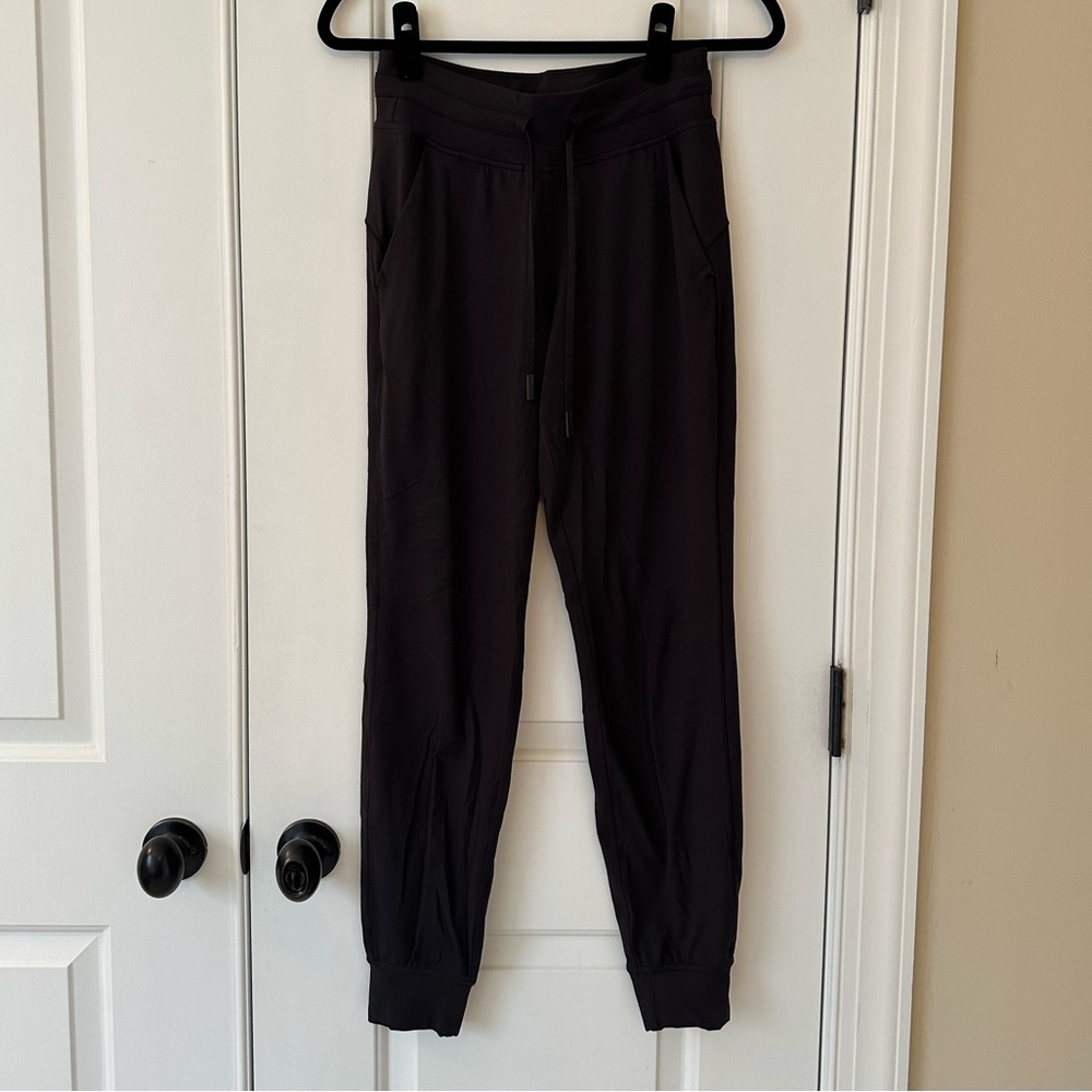 Lululemon joggers